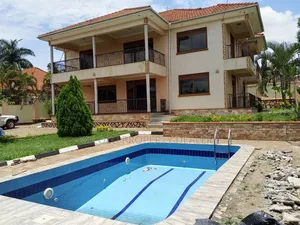 8bdrm Mansion in Bunga, Central Division for sale