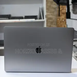 New Laptop Apple MacBook Pro 2019 16GB Intel Core i9 SSD 512GB