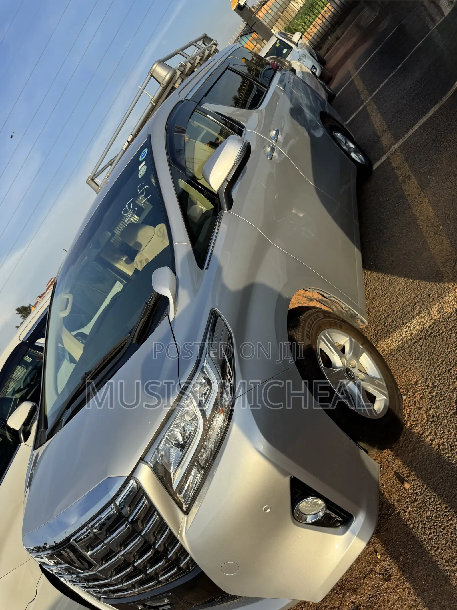 Toyota Alphard 2.5 Petrol AWD 2017 Silver