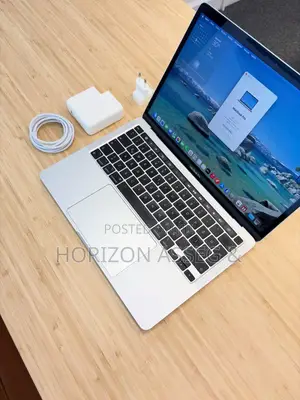 New Laptop Apple MacBook Pro 2020 M1 16GB Intel Core i7 SSD 512GB