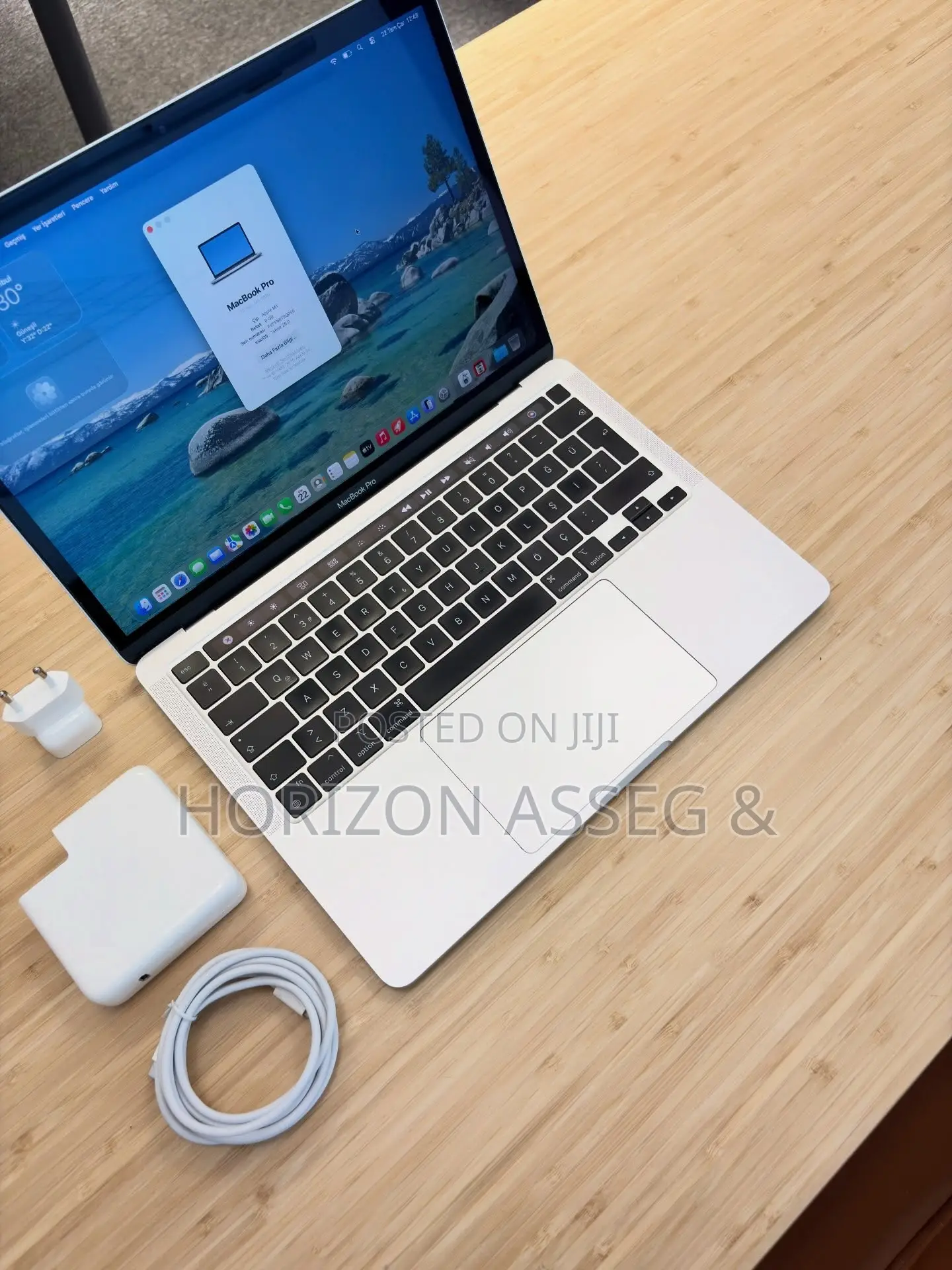 New Laptop Apple MacBook Pro 2020 M1 16GB Intel Core i7 SSD 512GB