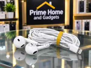 Title: Apple iPhone Lightning Wired Earphones – Built in Microphone