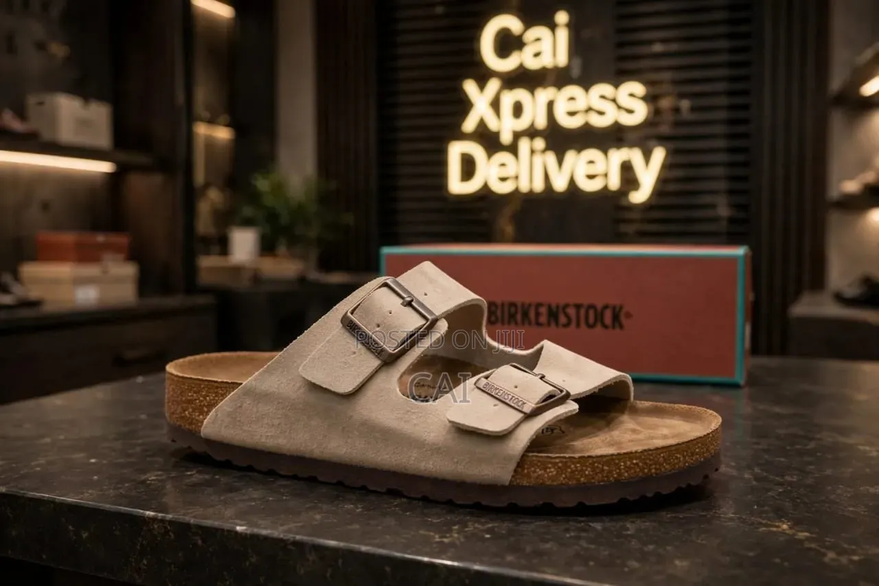 Strap Sandals. Birkenstock Arizona