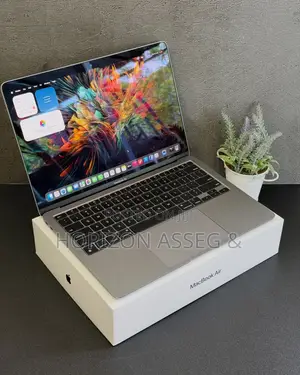 New Laptop Apple MacBook Air 2020 M1 8GB Intel Core i7 SSD 256GB