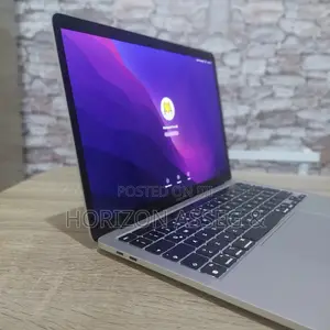New Laptop Apple MacBook Pro 2022 M2 8GB Intel Core i5 SSD 256GB