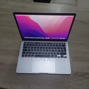 New Laptop Apple MacBook Pro 2022 M2 8GB Intel Core i5 SSD 256GB