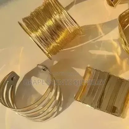 Gold Bangles for Women – Stylish & Classy