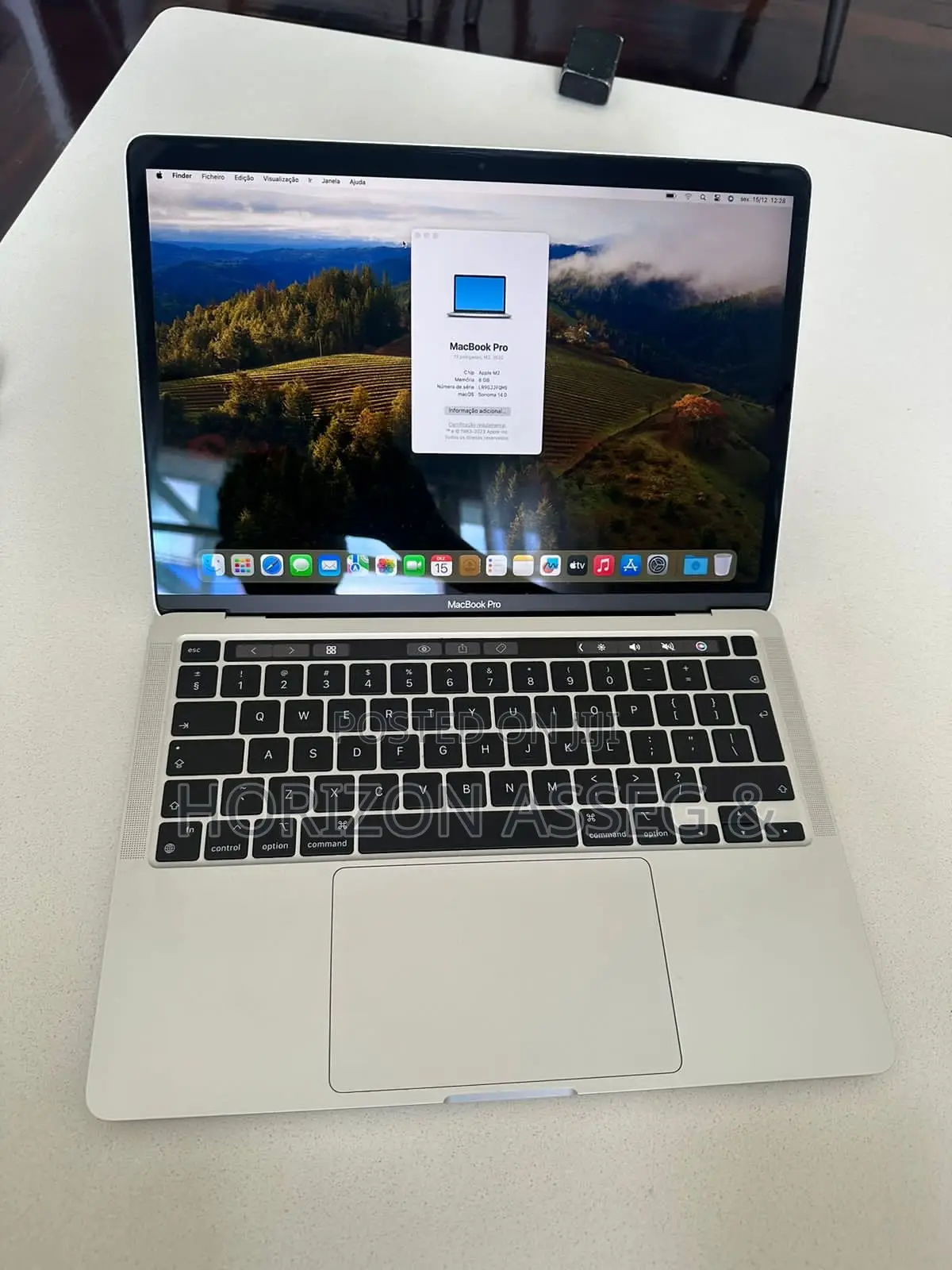 New Laptop Apple MacBook Pro 2022 M2 8GB Intel Core i7 SSD 256GB