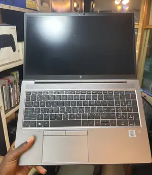 Laptop HP ZBook Firefly 15 G7 16GB Intel Core i7 SSD 512GB