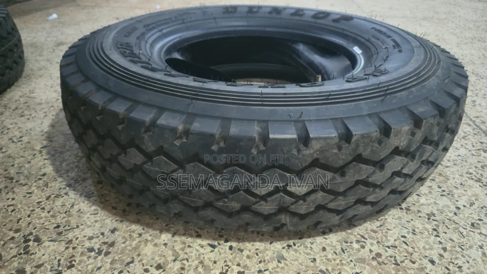 750r16 Dunlop SP QUALIFIER New Tyres