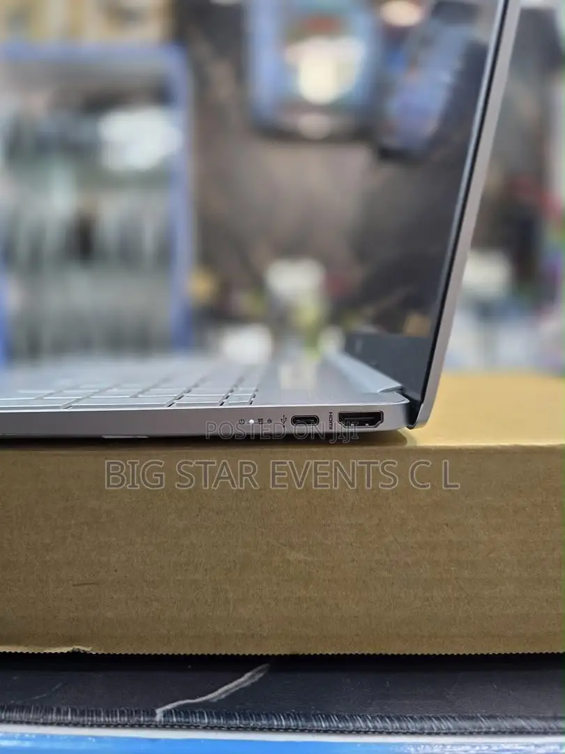 Laptop HP 14S 8GB AMD Ryzen 7 SSD 256GB