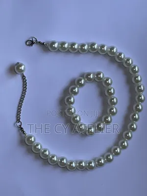 Classic Faux Pearl Necklace and Bracelet Jewelry Set