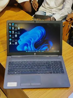 Laptop HP 250 G8 8GB Intel Core i5 SSD 256GB