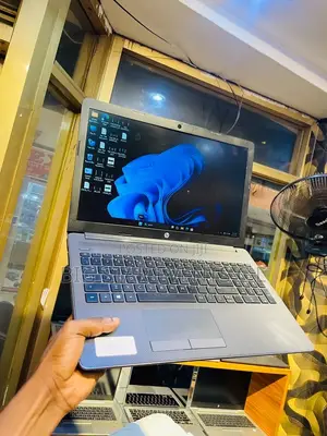 Laptop HP 250 G8 8GB Intel Core i5 SSD 256GB