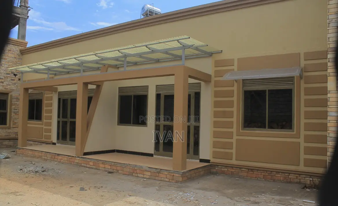 2bdrm House in Bunamwaya-Ngobe, Ssabagabo-Makindye for rent