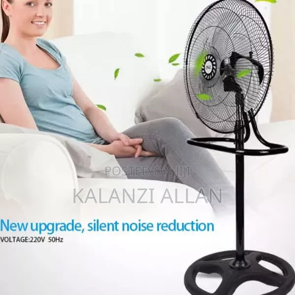3 Blade Free Standing Oscillating Fan