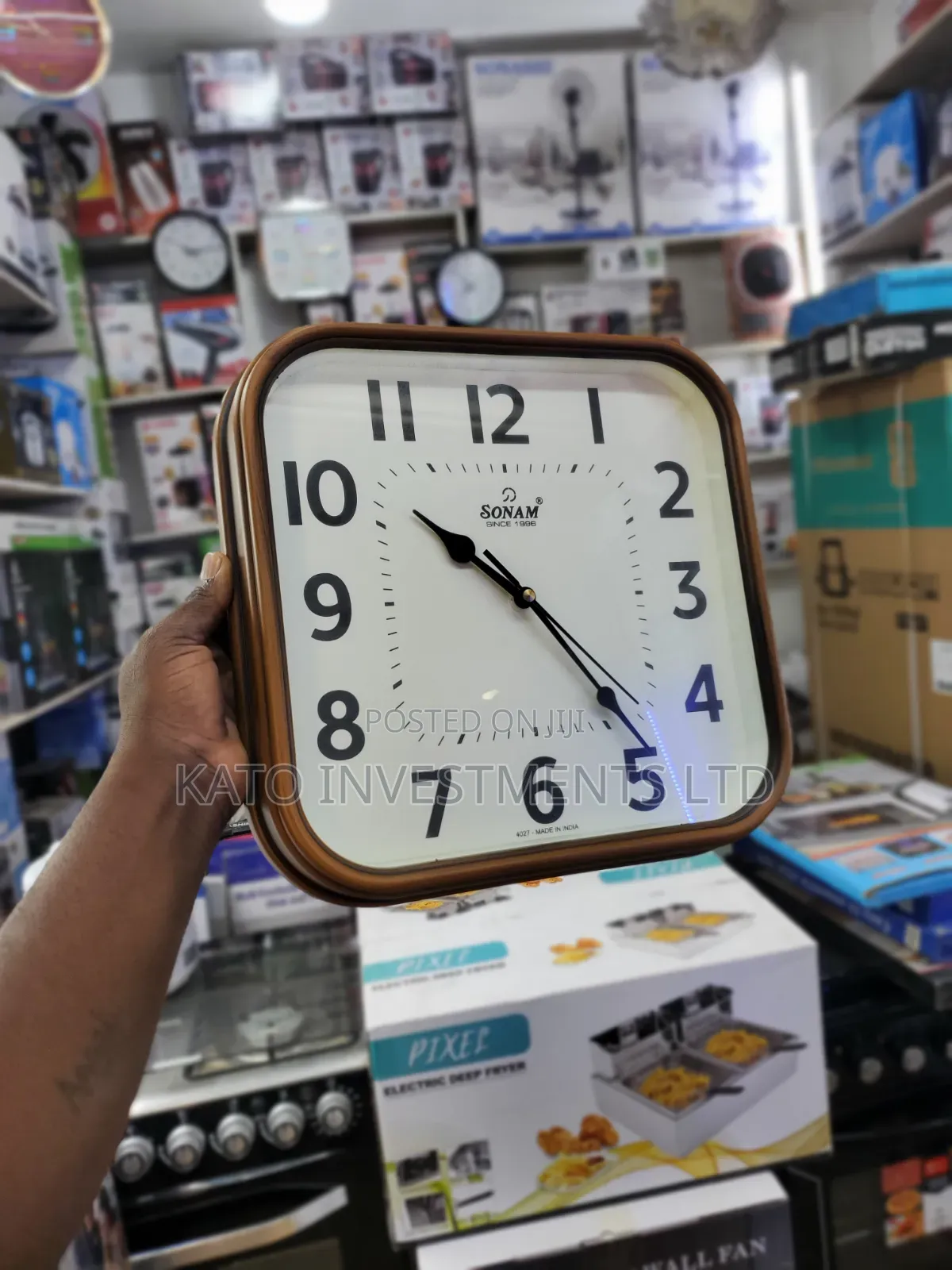 SQUARE Sonam Quartz Model 4027