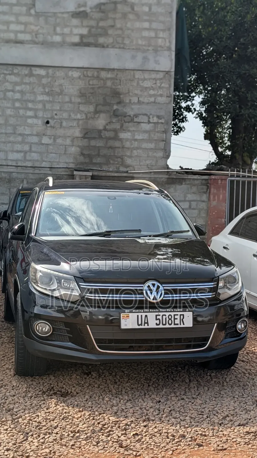 Volkswagen Tiguan SE 4Motion 2011 Black