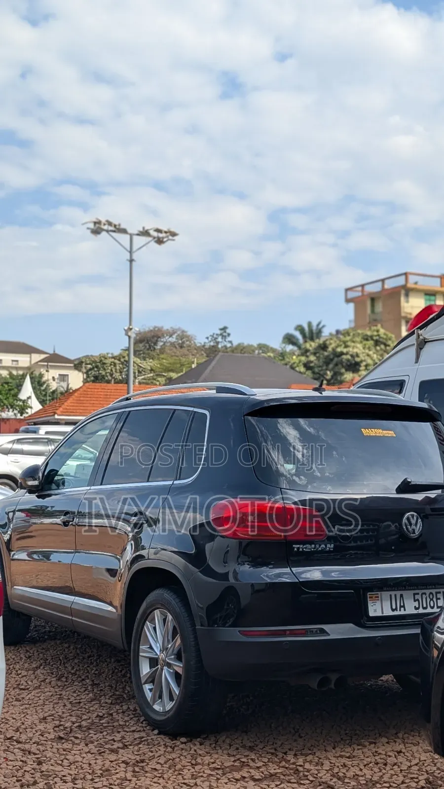 Volkswagen Tiguan SE 4Motion 2011 Black