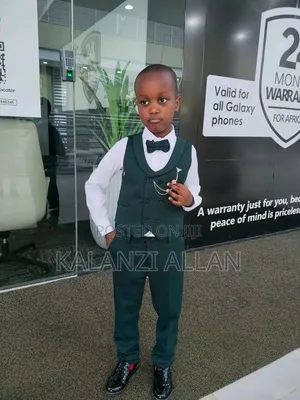 Boy's Suit{3 PIECE