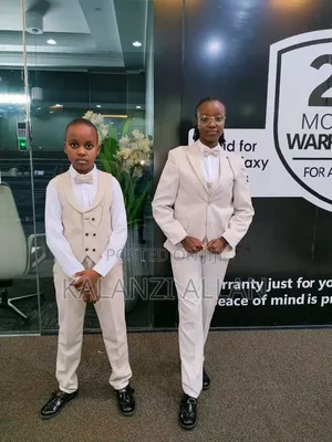 Boy's Suit{3 PIECE
