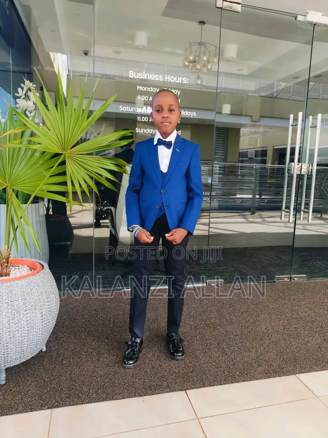 Boy's Suit{3 PIECE