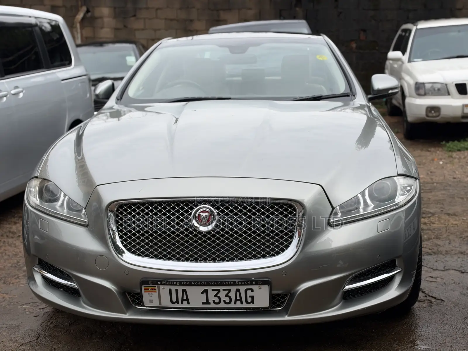 Jaguar XJ 2013 Silver