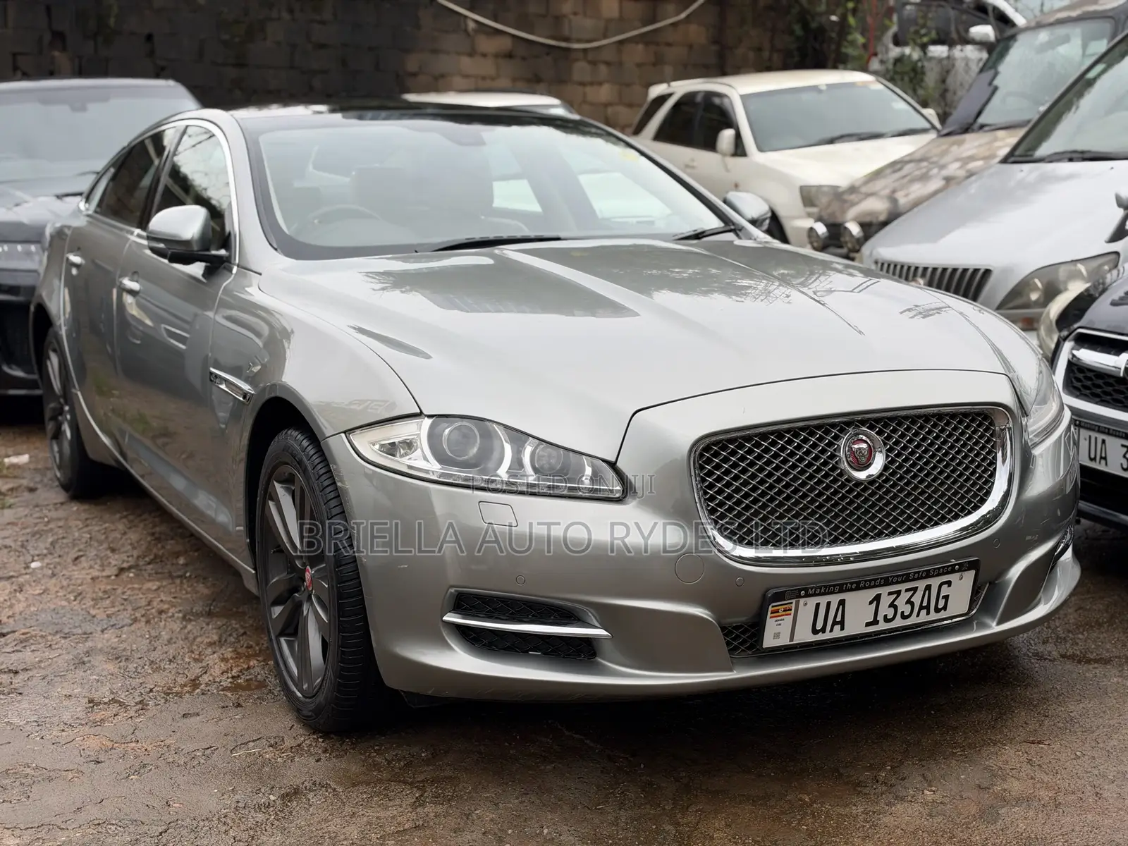 Jaguar XJ 2013 Silver