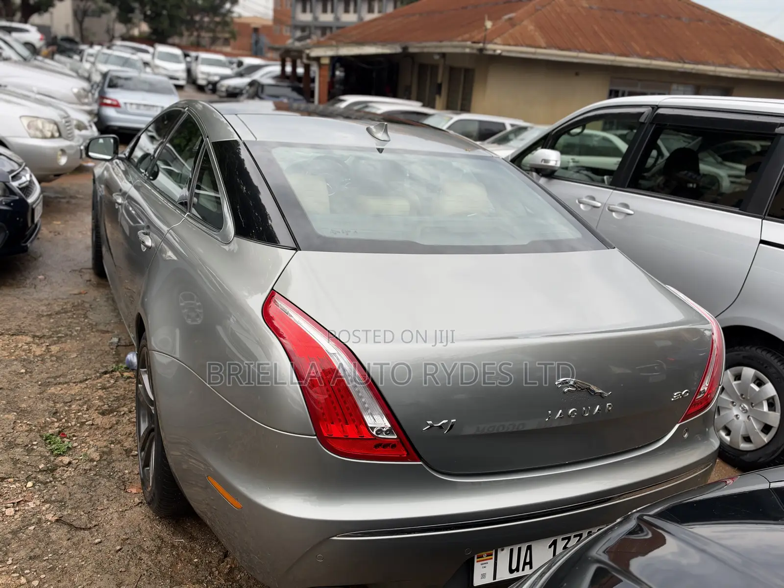 Jaguar XJ 2013 Silver