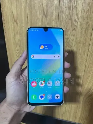 New Samsung Galaxy A16 5G 256 GB Gold