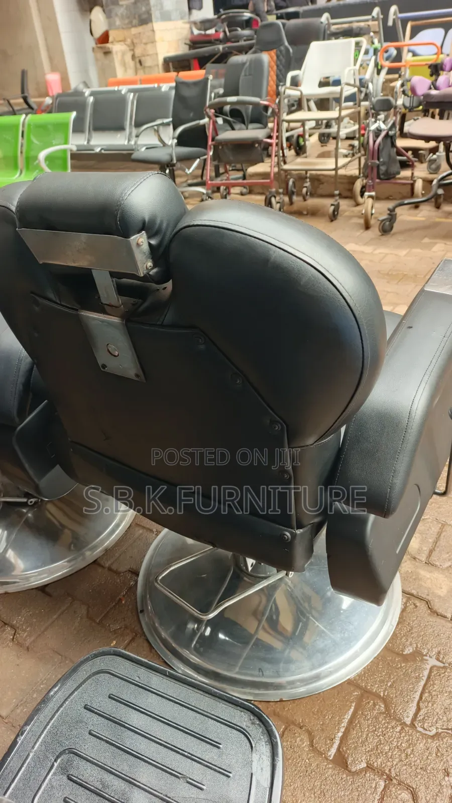 Salon Executive Chair