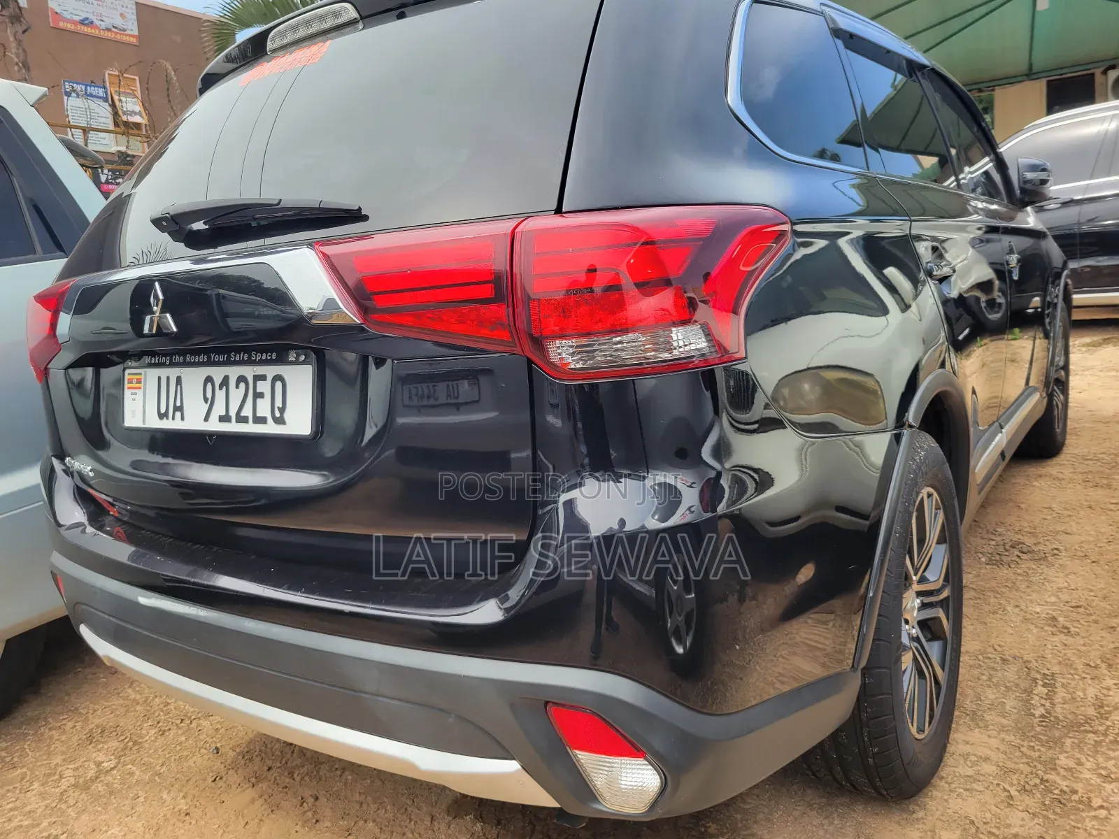 New Mitsubishi Outlander SE Launch Edition 2022 Blue