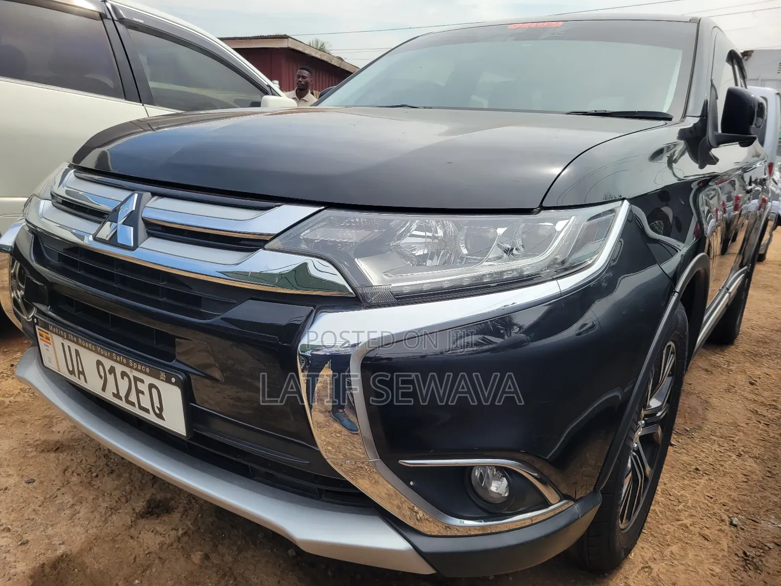New Mitsubishi Outlander SE Launch Edition 2022 Blue