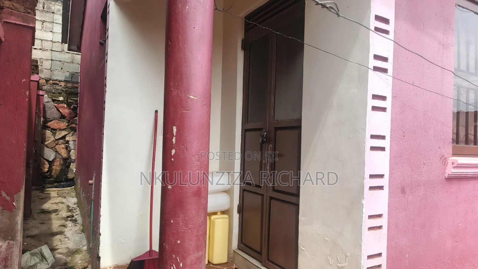 1bdrm Bungalow in Mbalwa Unbs Road, Kira for sale