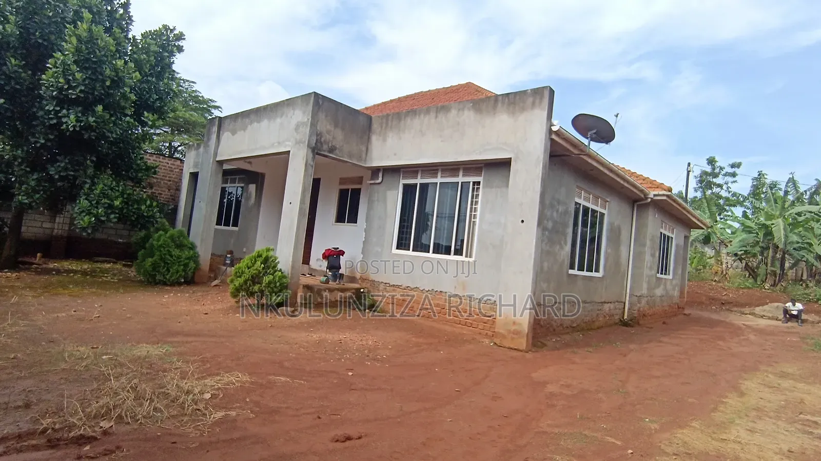 3bdrm Bungalow in Kitukutwe, Kira for sale