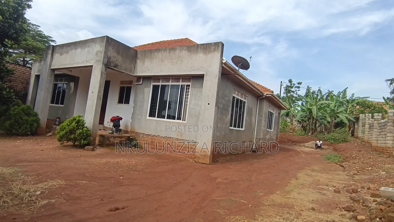 3bdrm Bungalow in Kitukutwe, Kira for sale