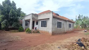 3bdrm Bungalow in Kitukutwe, Kira for sale