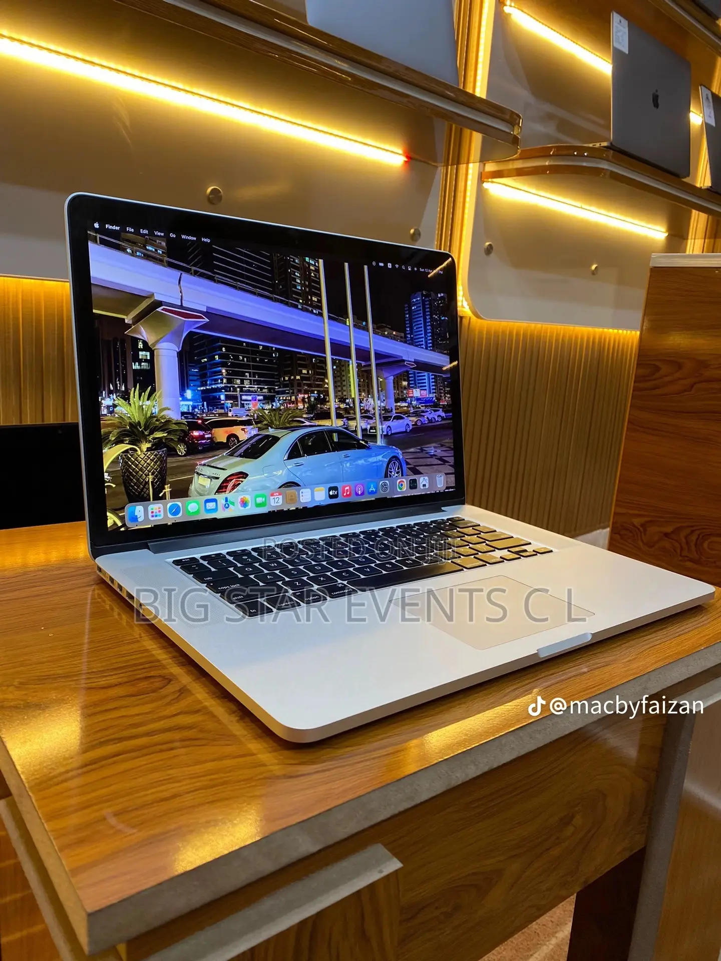 Laptop Apple MacBook Pro 2015 8GB Intel Core i7 SSD 128GB