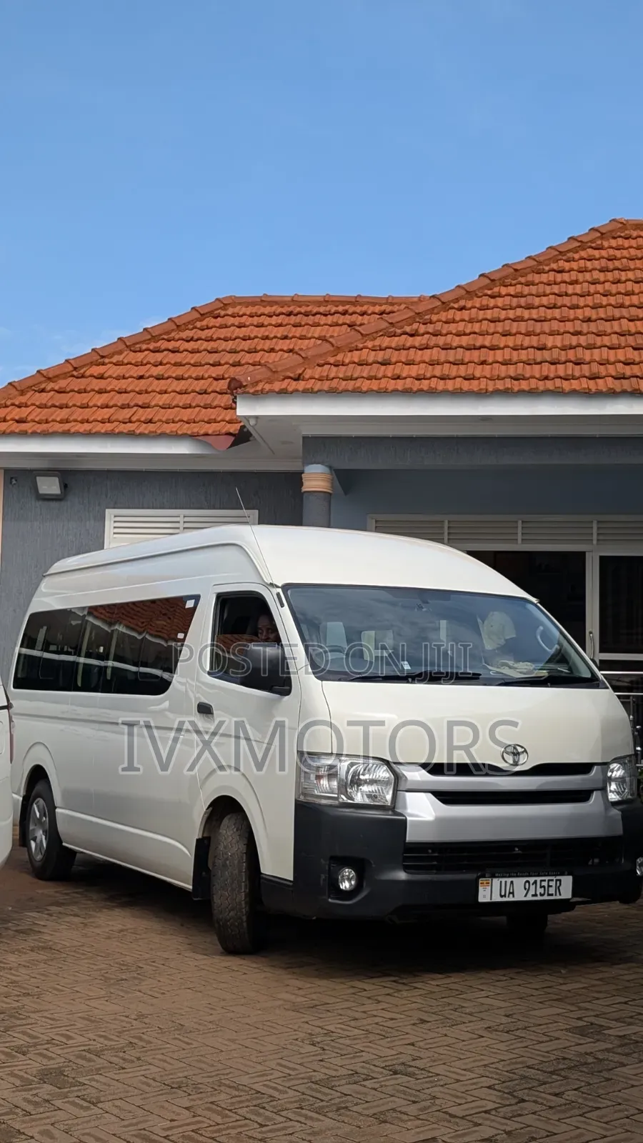 Toyota HiAce 2022 White