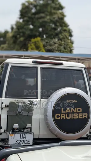 Toyota Land Cruiser Prado 2019 White
