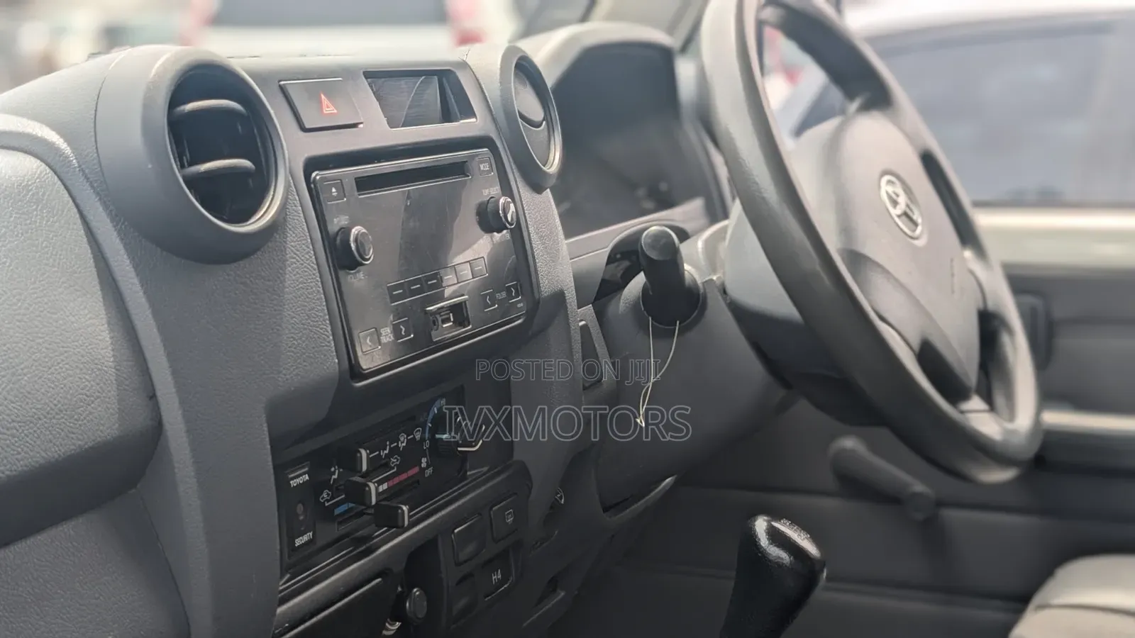 Toyota Land Cruiser Prado 2019 White