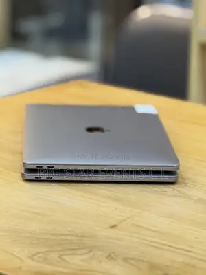 Laptop Apple MacBook Pro 2017 8GB Intel Core i5 SSD 256GB