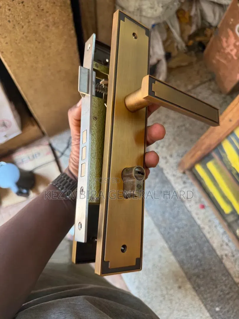 Hand Door Locker