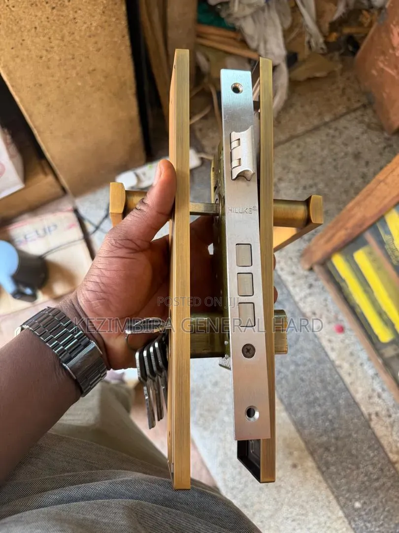 Hand Door Locker