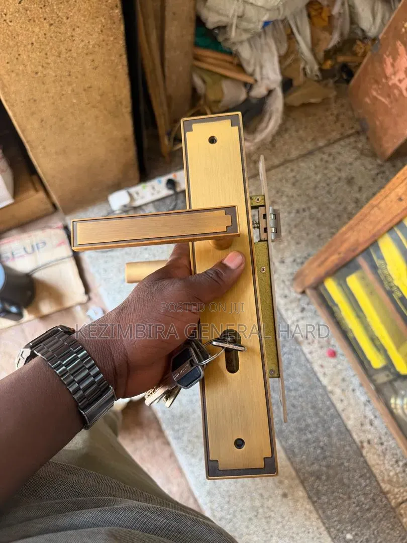 Hand Door Locker