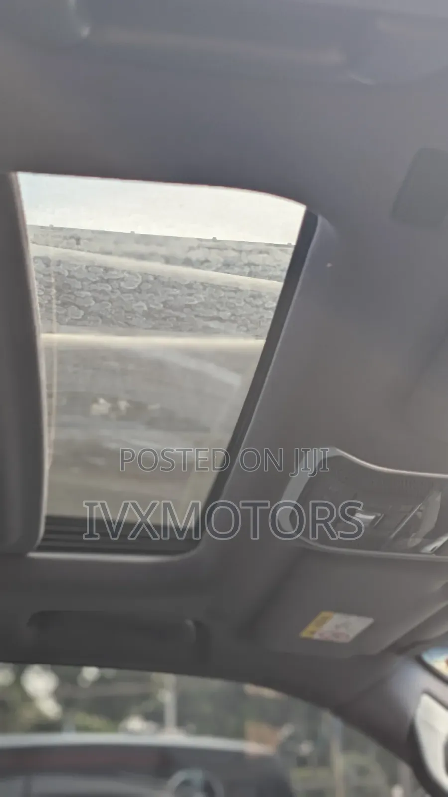 Toyota Land Cruiser LC300 2023 White