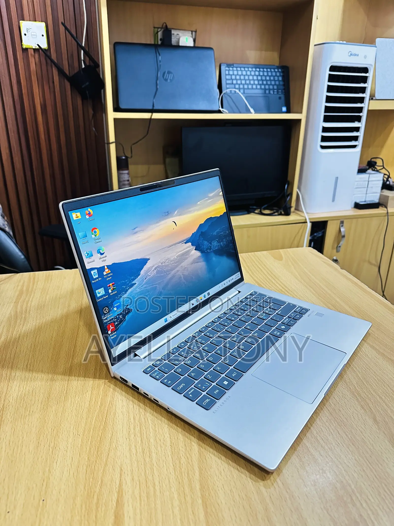 New Laptop HP EliteBook 645 G10 8GB AMD Ryzen 5 SSD 256GB