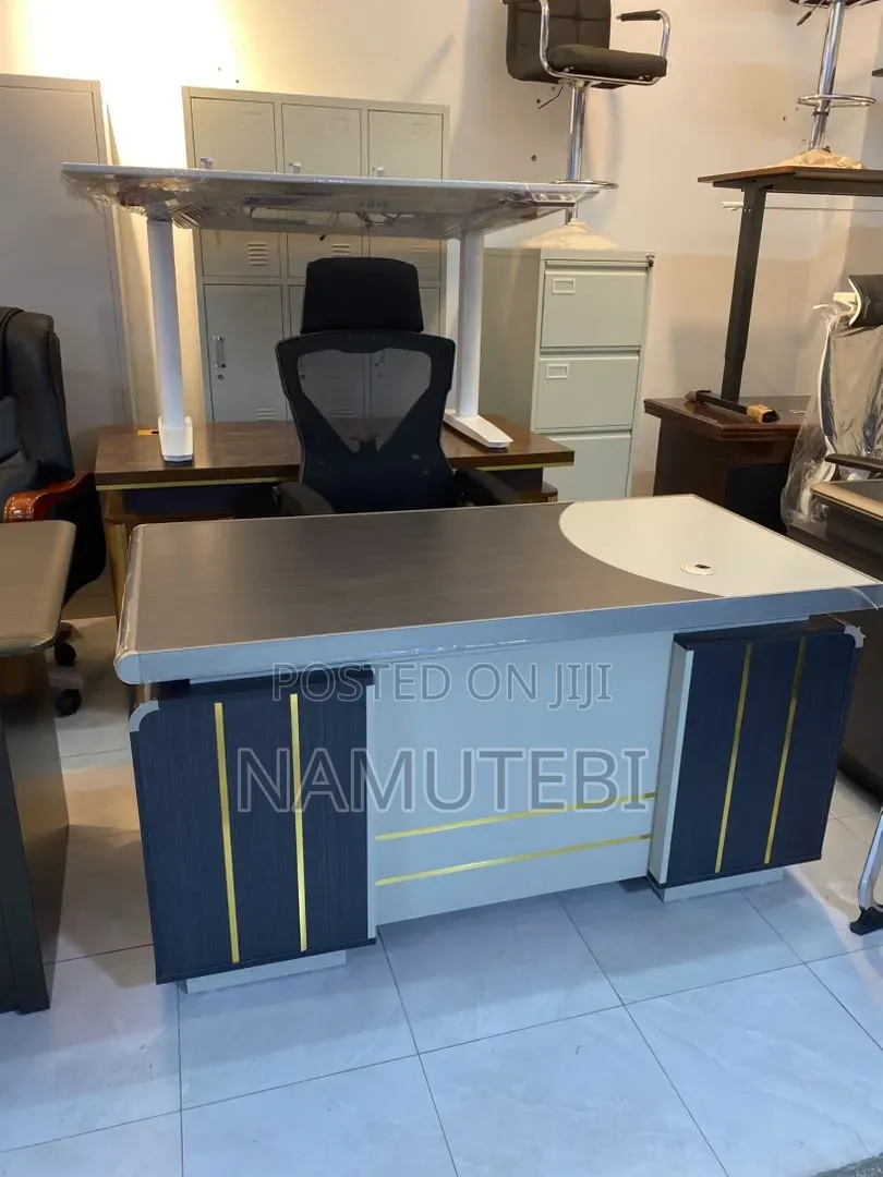 Executive Office Desk - Office Table