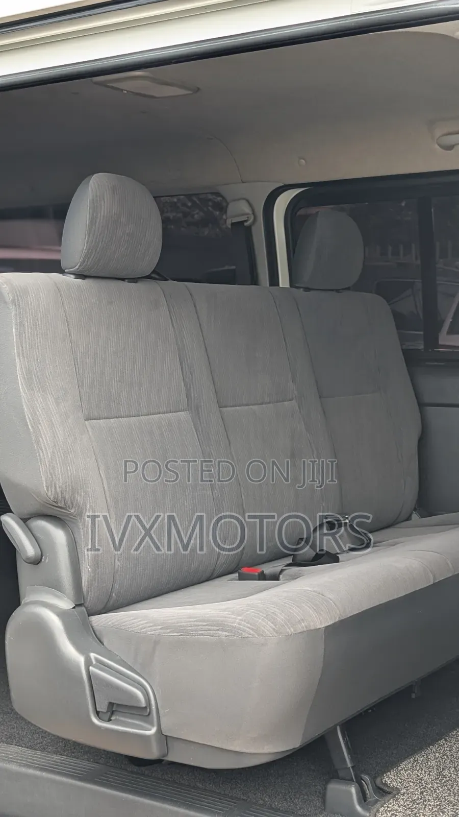 Toyota HiAce 2012 White