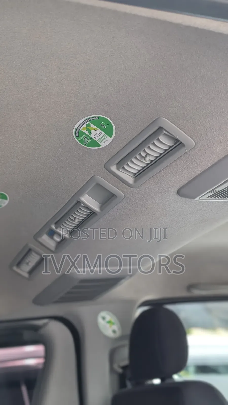 Toyota HiAce 2012 White